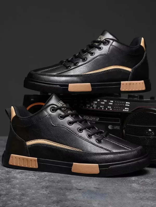 Letter Graphic Lace-up Front Skate Shoes