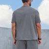 Men Color Block Tee & Drawstring Waist Shorts - Image 3